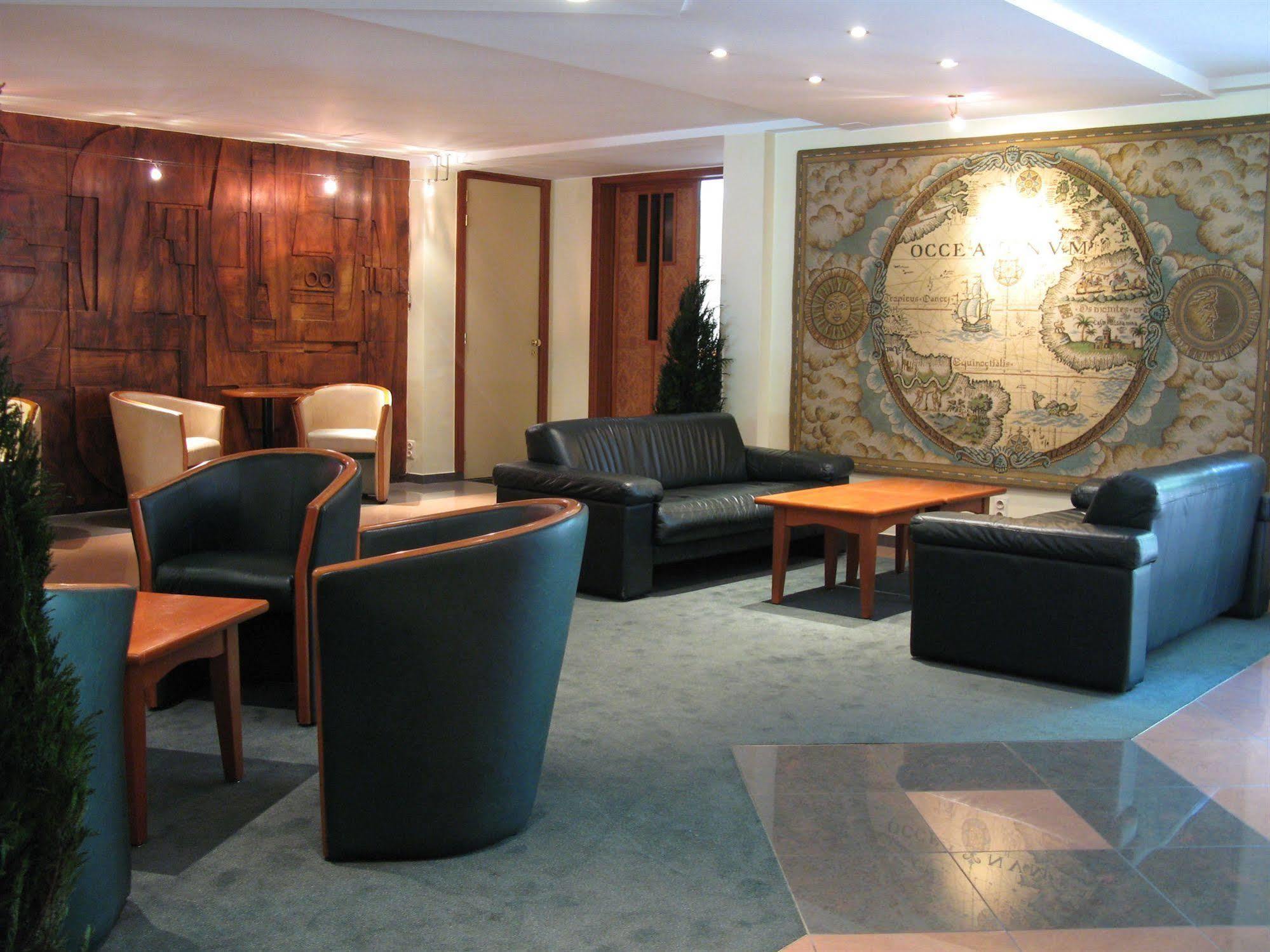 Hotel Best Western County House Saint-Gilles Interiør billede