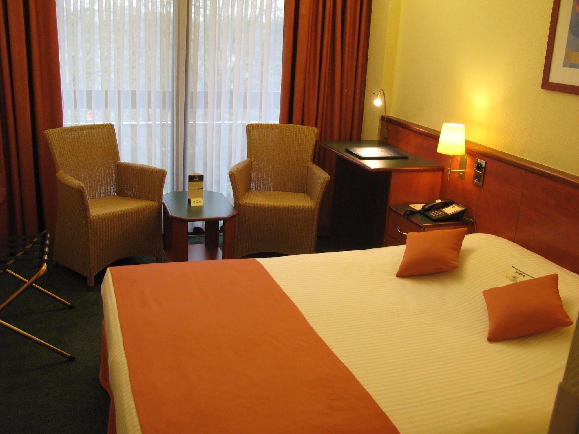 Hotel Best Western County House Saint-Gilles Eksteriør billede