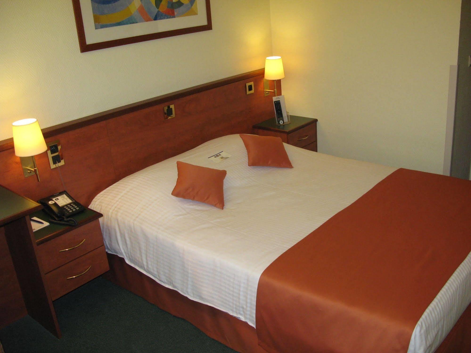 Hotel Best Western County House Saint-Gilles Eksteriør billede